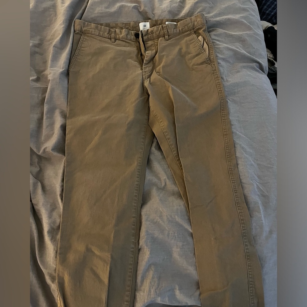 H&M Skinny Fit Stretch Khakis